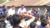 ৪ দফা দাবীতে আড়াইহাজারে পাওয়ারলুম শ্রমিকদের বিক্ষোভ , সড়ক অবরোধ,ইউএনও হস্তক্ষেপে আন্দোলন প্রত্যাহার