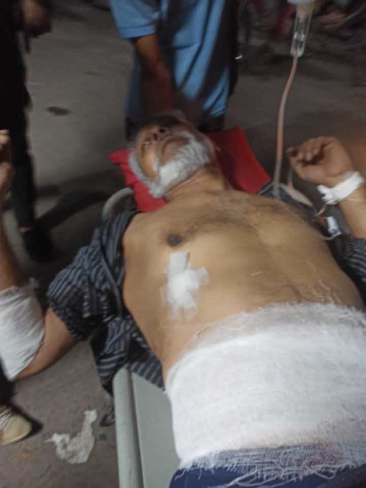 ফতুল্লায় ব্যবসায়ীকে লক্ষ্য করে ৪ রাউন্ড গুলি  ছুড়েন  দুর্বৃত্তরা