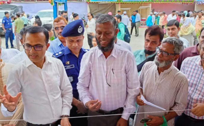 সিকোটেক্সে এগ্রো লিমিটেডের পুষ্টিকর ড্রাগন ও মাল্টা শোভা বর্ধন করেছে চাঁদপুরের ফল পুষ্টি ও বৃক্ষ মেলায়