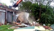 শীতলক্ষ্যায় আরও ১৭ টি অবৈধ স্থাপনা উচ্ছেদ, জরিমানা