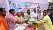 সোনারগাঁয়ে ৮ মন্ডপে সোহাগ রনির খাদ্য সামগ্রী বিতরণ
