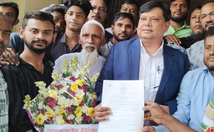 রূপগঞ্জে জাপা ও স্বতন্ত্র প্রার্থীর নির্বাচনী ফরম জমাদান সম্পন্ন