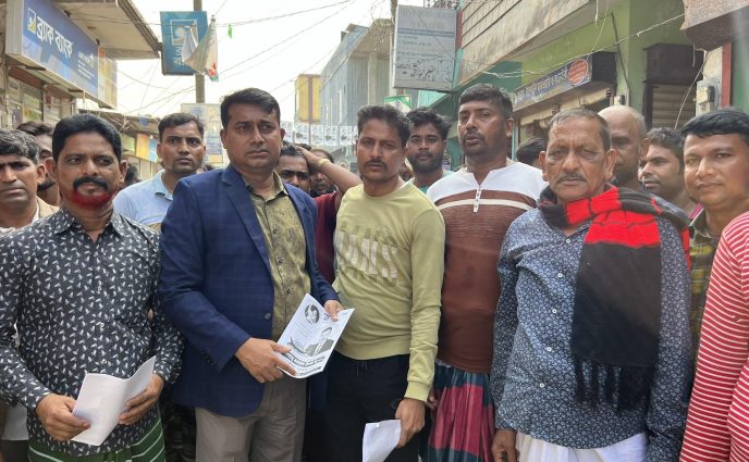 কালাপাহাড়িয়ায় জৌলুসপূর্ণ নৌকার প্রচারণা