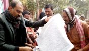 বন্দরে এহসান চেয়ারম্যানের উদ্যোগে অসহায়দের মাঝে শীত বস্ত্র বিতরণ