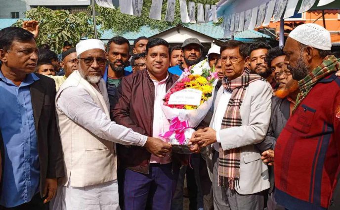 রূপগঞ্জে মন্ত্রী গাজীর সঙ্গে ২নং ওয়ার্ড  কাহিনা বাসির শুভেচ্ছা বিনিময়
