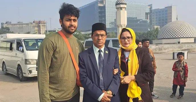 রূপসী পল্লী টাওয়ারের চেয়ারম্যান রমজান আলী মাস্টারের মেয়ের উচ্চশিক্ষার্থী বিদেশ গমন।