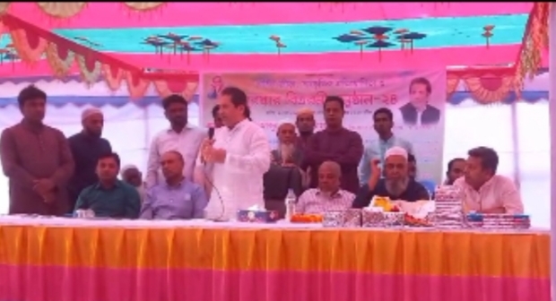 লাধুরচর স্কুলে পুরষ্কার বিতরণ অনুষ্ঠানে প্রধান অতিথি আব্দুল্লাহ আল কায়সার এম পি