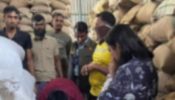 সোনারগাঁয়ে মোবাইল কোর্ট পরিচালনা করে    মুড়ি ফ্যাক্টরীকে পাঁচ লাখ টাকা জরিমানা