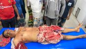 ভোটারদের টাকা দিতে বাঁধা দেওয়ার ছুরিকাঘাতে চেয়ারম্যান সমর্থককে হত্যা।