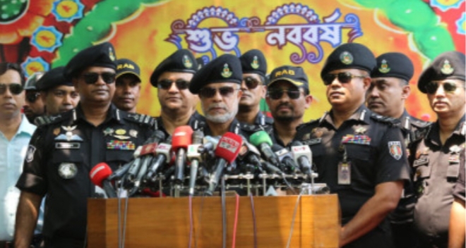 নববর্ষ-বরণের অনুষ্ঠানে:মাঠে প্রস্তুত থাকবে র‍্যাবের স্ট্রাইকিং ফোর্স-কমান্ডো টিম।