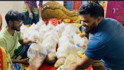কালাপাহাড়িয়ায় প্রবাসীদের উদ্যোগে ঘরে ঘরে ঈদ সামগ্রী ও নগদ অর্থ বিতরণ