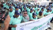 বিশ্ব পরিবেশ দিবস উপলক্ষে ওয়ারী বিভাগের ট্রাফিক পুলিশের বৃক্ষরোপণ কর্মসূচি ও র‍্যালী।