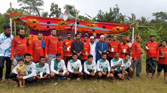 রেনেসা ইটারন্যাশনাল ফাউন্ডেশন এর উদ্যোগে প্রীতি ফুটবল ম্যাচে সিনিয়র গ্রুপের জয়লাব