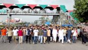 সিদ্ধিরগঞ্জে বৈষম্য বিরোধী ছাত্র আন্দোলনের বিরুদ্ধে আওয়ামী লীগের বিক্ষোভ