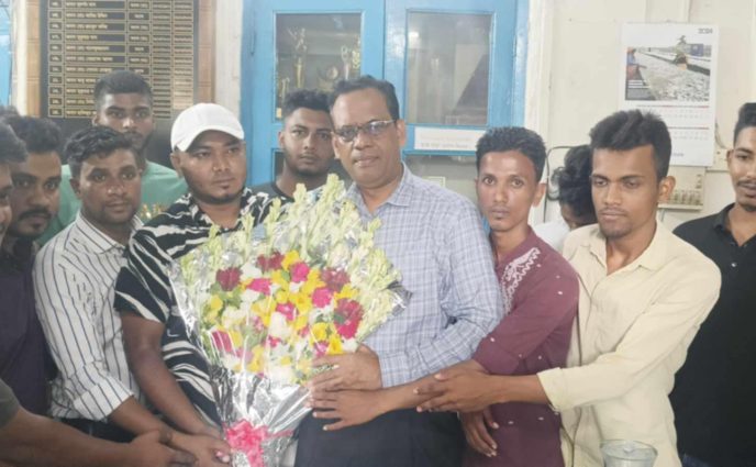 রূপগঞ্জে সরকারি মুড়াপাড়া বিশ্ববিদ্যালয় কলেজ শাখা ছাত্রদলের মত বিনিময় সভা