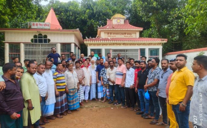 রূপগঞ্জে মন্দির পরিদর্শন ও হিন্দু সম্প্রদায়ের সাথে বিএনপি নেতাদের মতবিনিময়