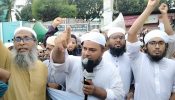 বিশ্বনবীকে কটুক্তির প্রতিবাদে আড়াইহাজারে সর্বস্তরের তাওহীদি জনতার বিক্ষোভ