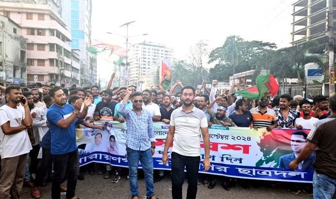 ঢাকার সমাবেশে সাগর-ইশতিয়াকের নেতৃত্বে মহানগর ছাত্রদলের শোডাউন