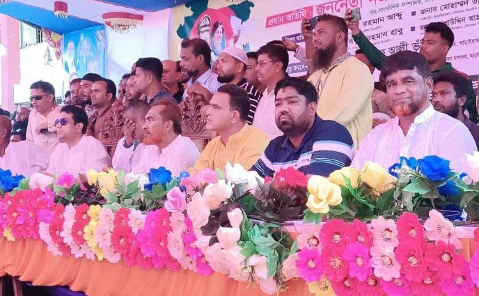 আড়াইহাজারে নৈরাজ্য, সন্ত্রাসী ও চাঁদাবাজির বিরুদ্ধে বিএনপির শান্তি সমাবেশ