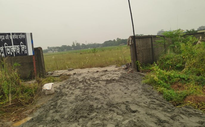 রূপগঞ্জে স্বপ্ন ভিলেজ হাউজিং প্রকল্পে হামলা ভাংচুর লুটপাট অগ্নিসংযোগ