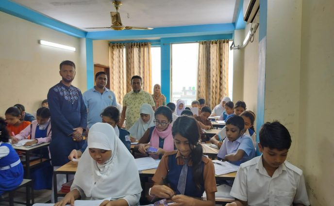 ক্যাপিটাল স্কুলে সোনারগাঁ ফাউন্ডেশনের বৃত্তি পরীক্ষা অনুষ্ঠিত