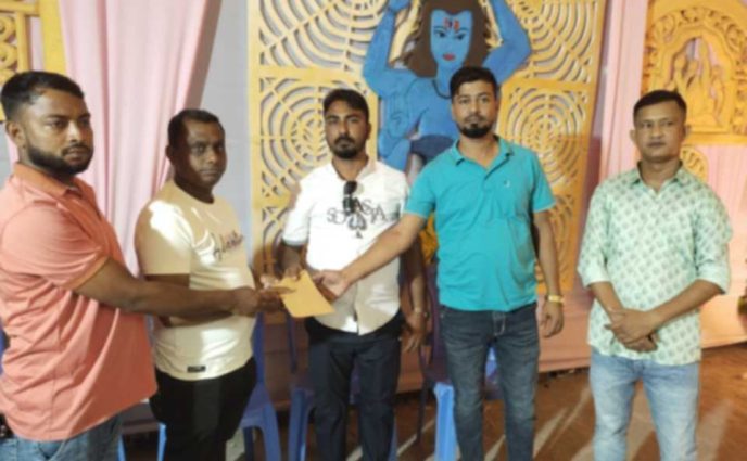 সার্বজনীন শ্যামা পূজা মন্ডপ পরিদর্শন ও আর্থিক অনুদান প্রদান