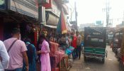 সোনারগাঁ গ্রান্ড ট্রাঙ্ক সড়ক -ফুটপাত সবই মার্কেট মালিকদের দখলে