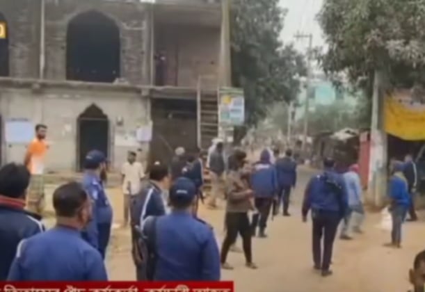 সোনারগাঁয়ে  তিতাস কর্মকর্তাদের  ওপর হামলা