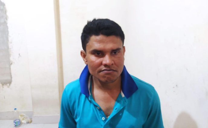 আড়াইহাজারে ইয়াবাসহ স্বেচ্ছাসেবকদল  নেতা গ্রেপ্তার