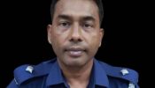 আড়াইহাজার থানার ওসির  ঘুষ  নেয়ার ভিডিও ভাইরাল, টাকা কম দেয়ায় সম্মান থাকেনা বললেন ওসি