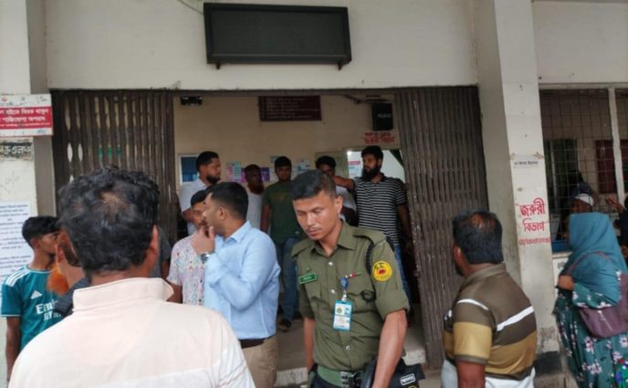 আড়াইহাজারে ট্রাক-সিএনজি সংঘর্ষে নিহত ৪, আহত ৩