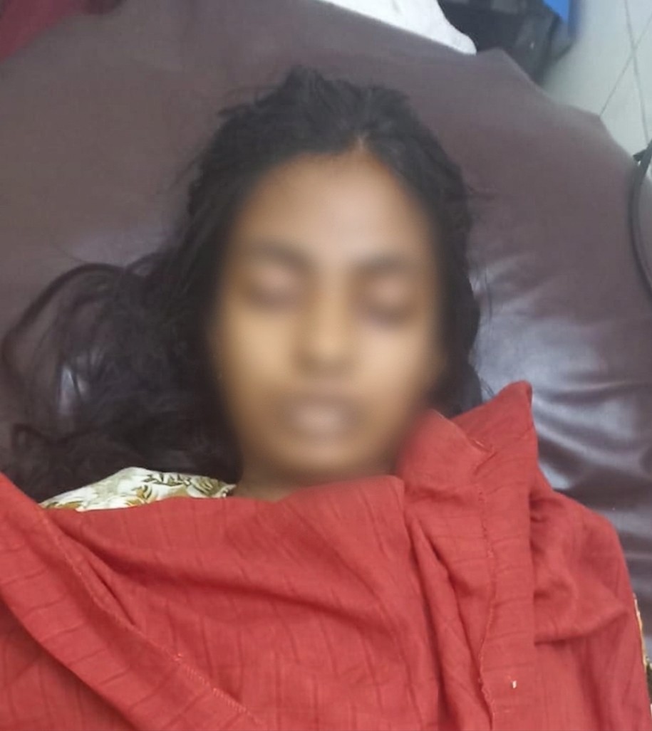 আড়াইহাজারে স্বামীর সাথে ঝগড়া করে স্ত্রীর আত্মহত্যা