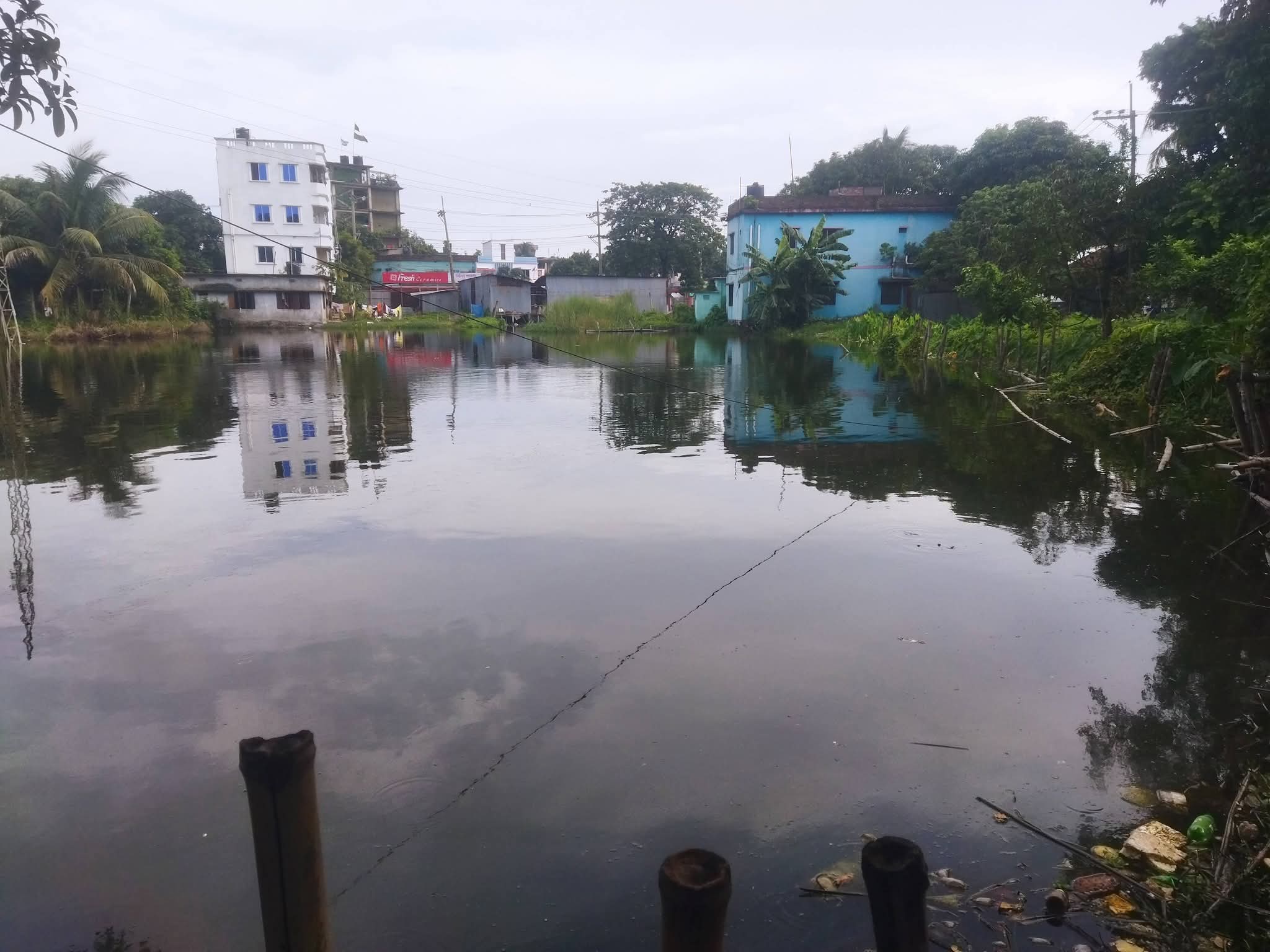 সোনারগাঁয়ে পুকুরের পানিতে ডুবে শিশুর মৃত্যু, আহত ১