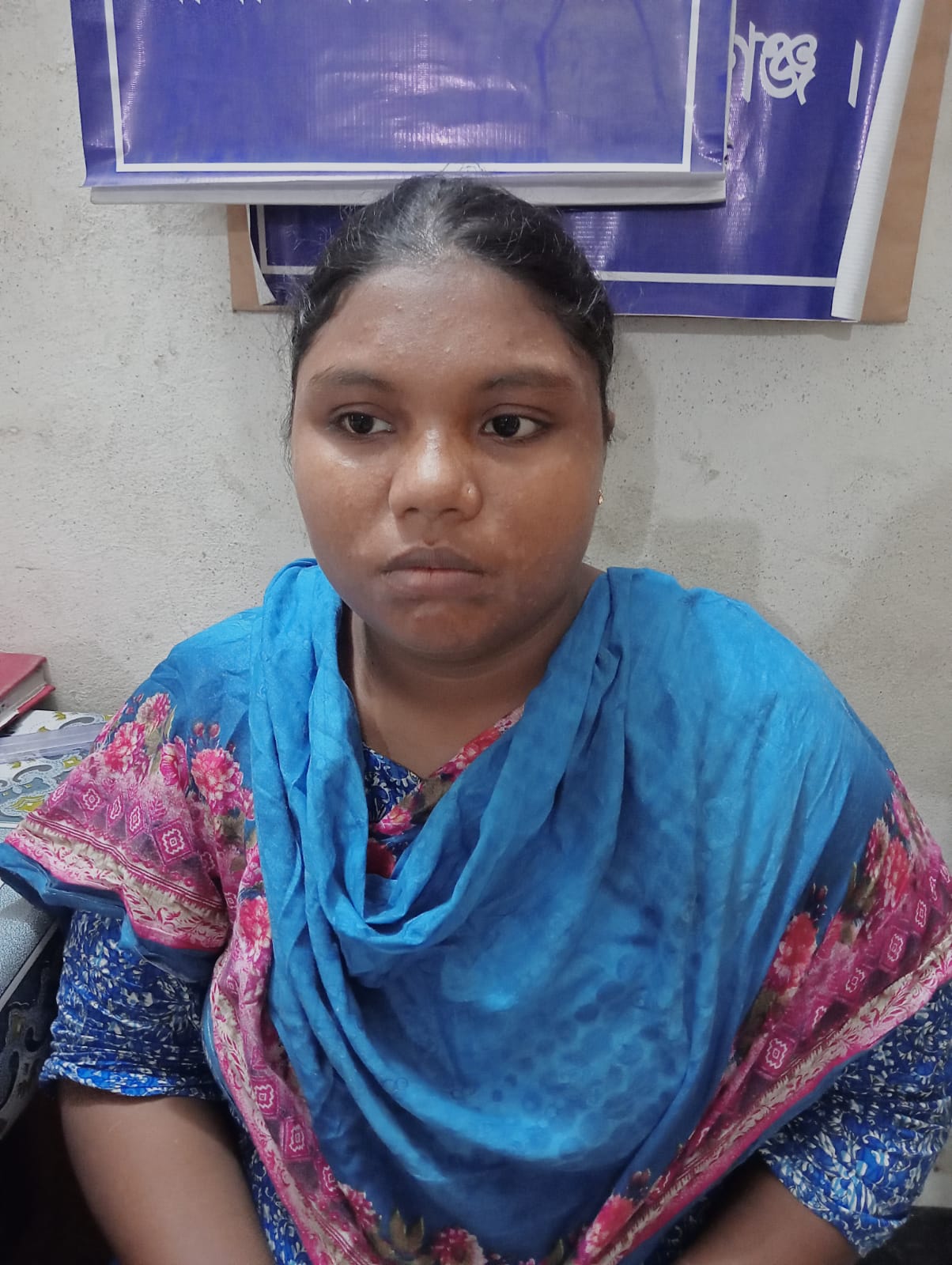 আড়াইহাজারে ২ কেজি গাঁজাসহ নারী মাদক কারবারি গ্রেপ্তার