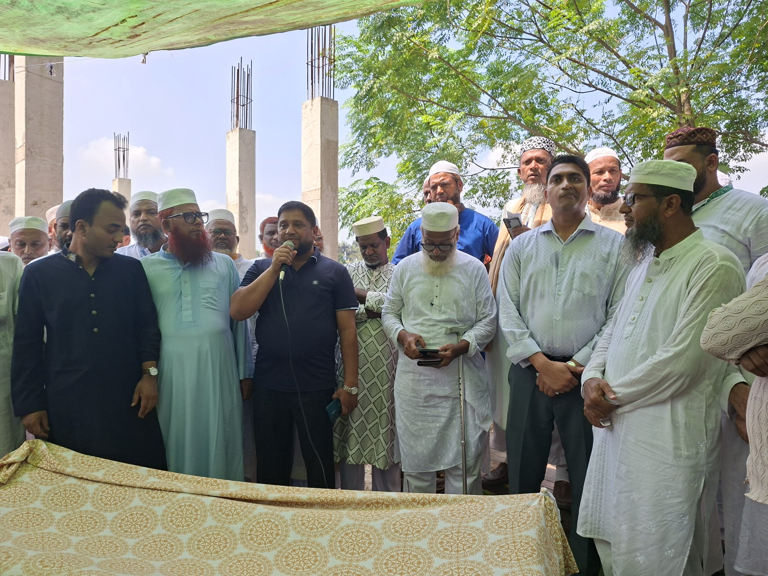 সাংবাদিক মাসুম বিল্লাহর মায়ের মৃত্যুতে এমপি নজরুল ইসলাম আজাদের শোক প্রকাশ
