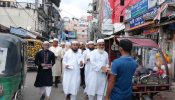 ৫ সেপ্টেম্বরের লং মার্চ সফল করতে আড়াইহাজারে জামায়াতের লিফলেট বিতরণ
