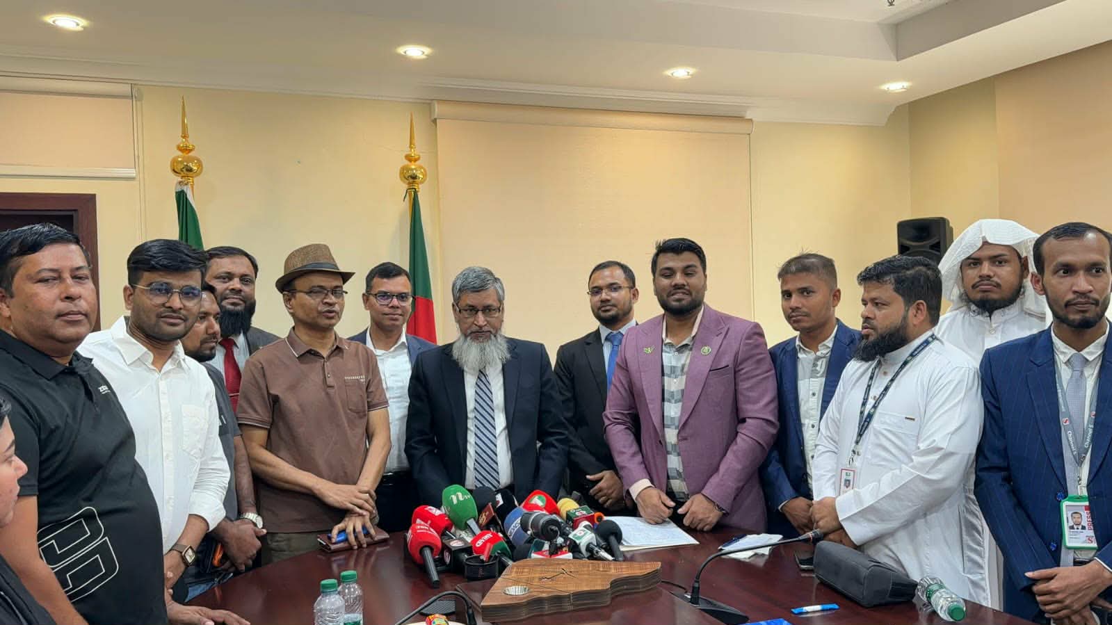 পাসপোর্ট সংকট, কনস্যুলার সেবা ও প্রবাসীদের নানা বিষয় নিয়ে রিয়াদে মতবিনিময়
