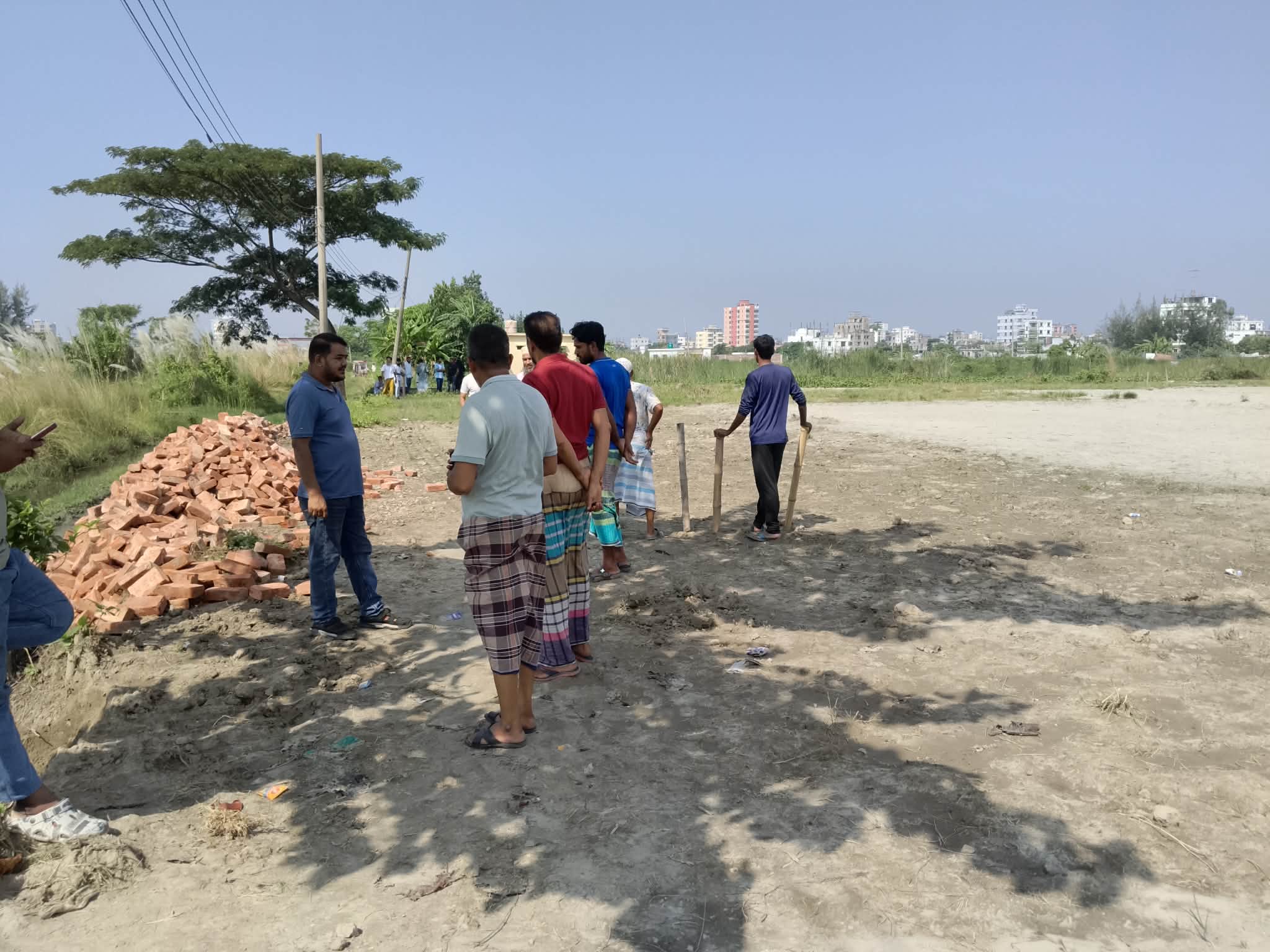 সিদ্ধিরগঞ্জে ডালিমগংদের জমি দখলের অভিযোগ শিপুর বিরুদ্ধে